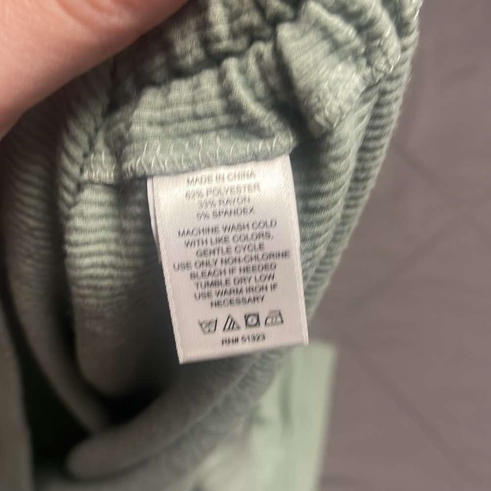 1. State Side Seam Seafoam Green Rouched Tank Size Large - Picture 7 of 7